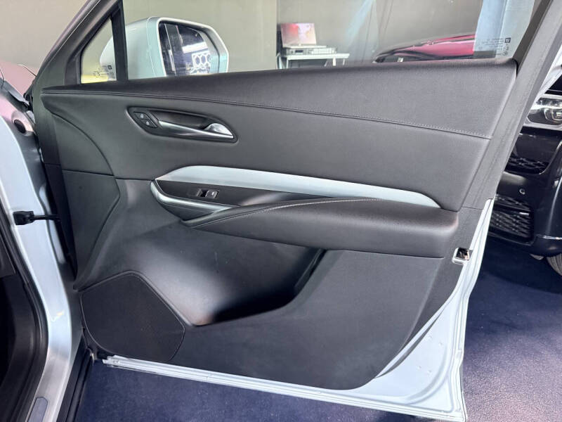 2020 Cadillac XT4 Premium Luxury