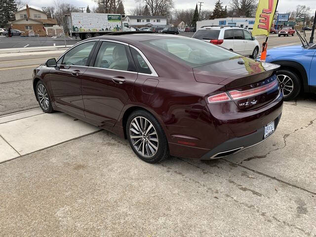 2017 Lincoln MKZ Select
