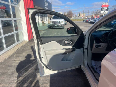 2019 Jeep Cherokee Overland