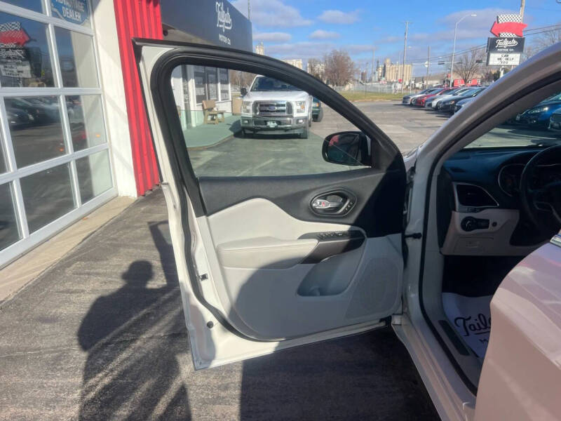 2019 Jeep Cherokee Overland