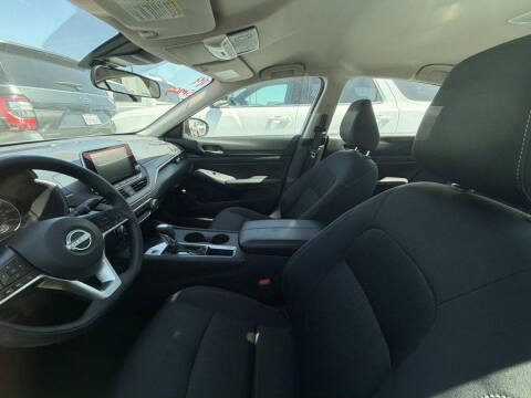 2025 Nissan Altima 2.5 SV