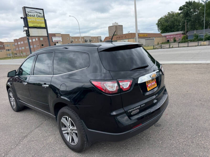 2017 Chevrolet Traverse LT