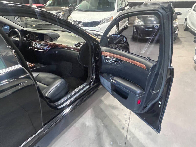 2008 Mercedes-Benz S-Class S 550