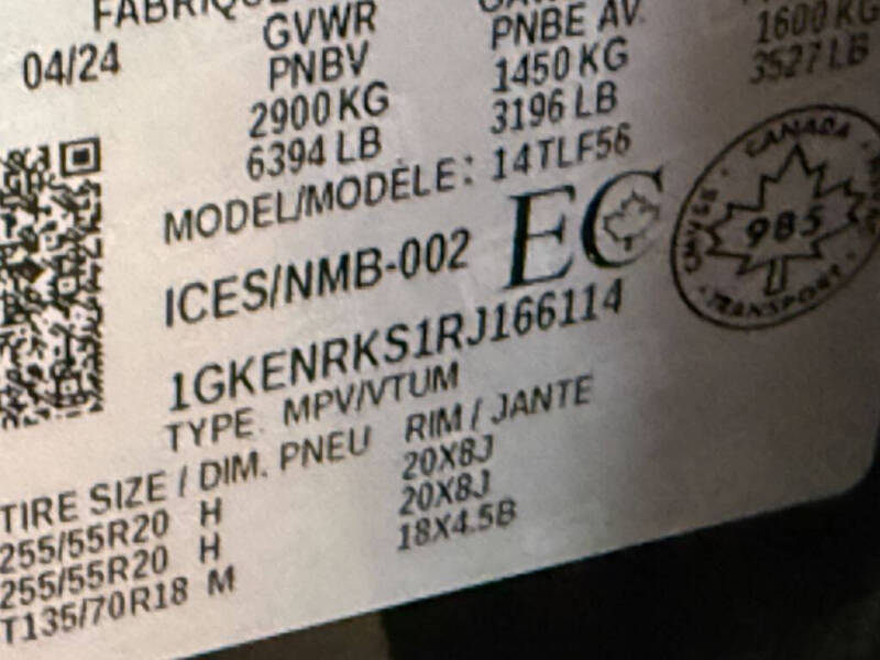 2024 GMC Acadia Denali