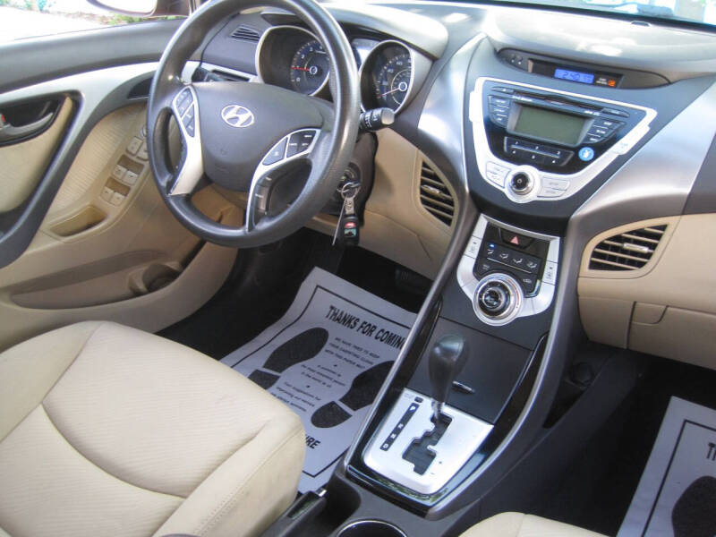 2012 Hyundai Elantra GLS