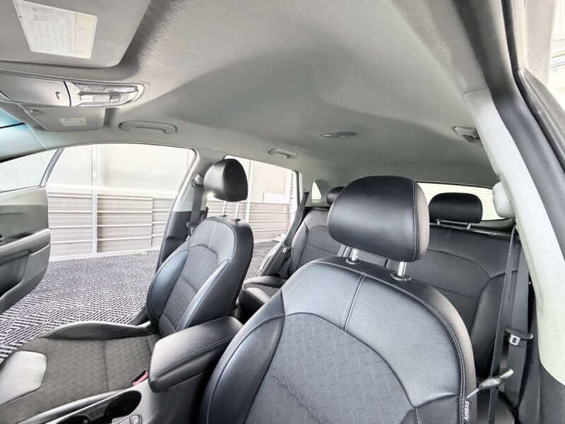 2020 Kia Niro Plug-In Hybrid EX