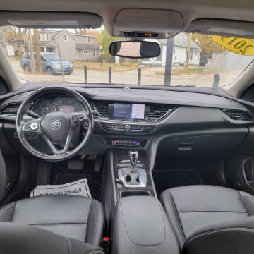 2019 Buick Regal Sportback Essence