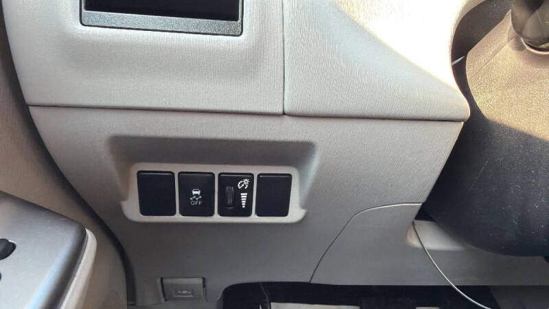 2017 Toyota Prius v Three