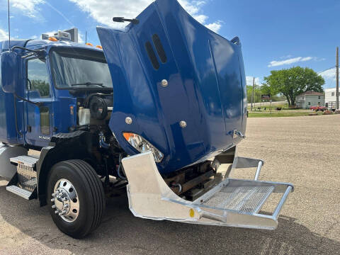 2011 Mack Pinnacle