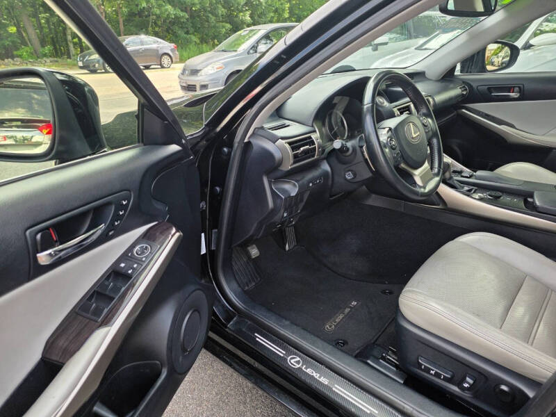 2015 Lexus IS 250 Crafted Line