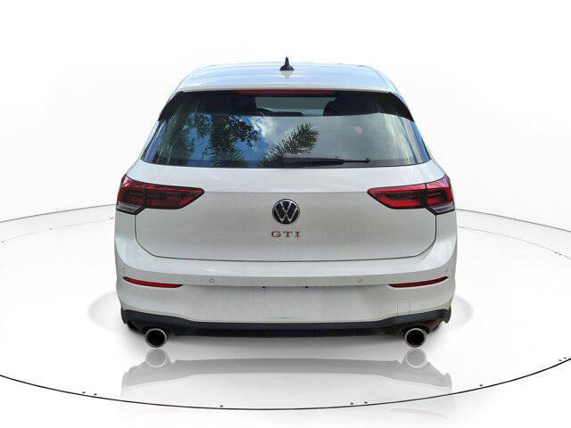 2024 Volkswagen Golf GTI SE