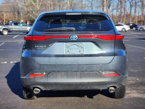 2024 Toyota Venza LE