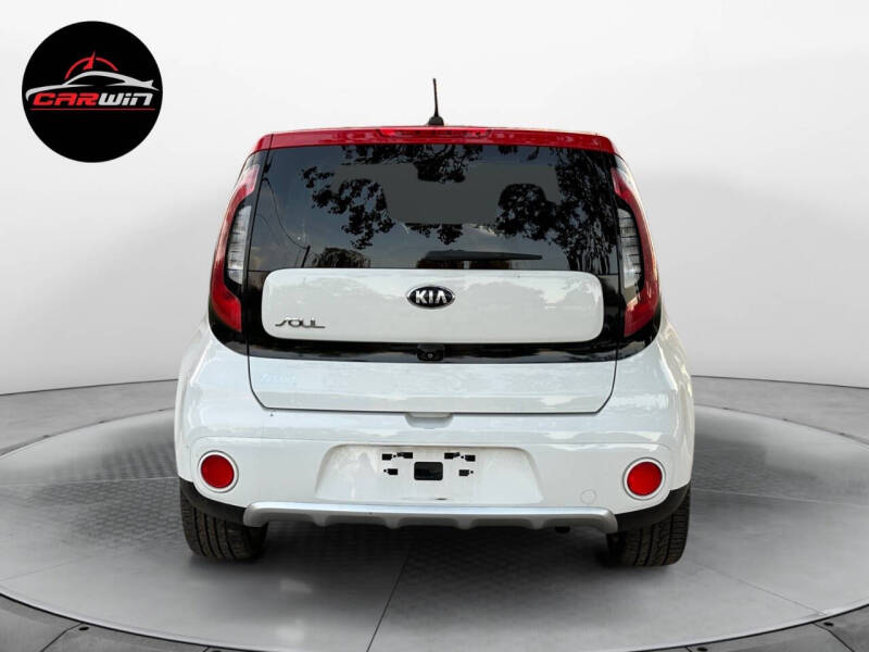 2017 Kia Soul +