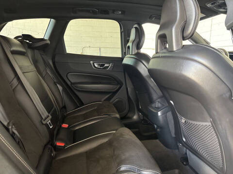 2018 Volvo XC60 T6 R-Design