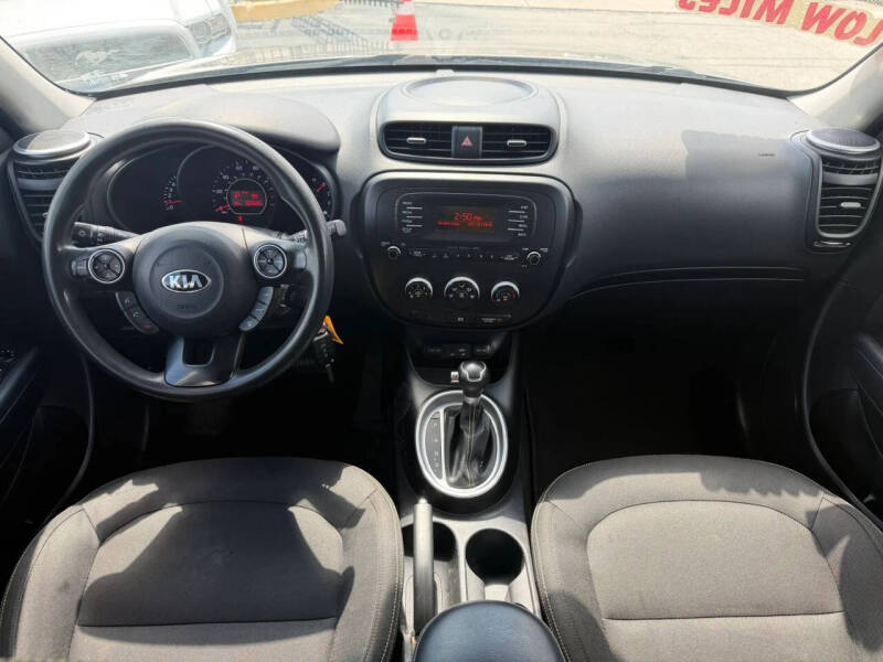 2015 Kia Soul +