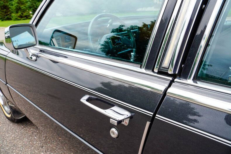 1985 Cadillac Fleetwood Brougham