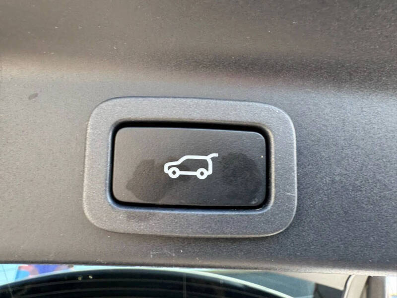 2019 Jaguar F-PACE 30t Prestige