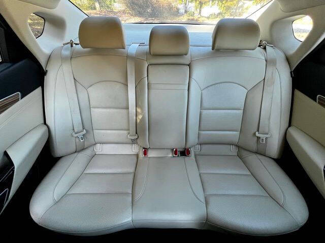 2019 Kia Cadenza Premium