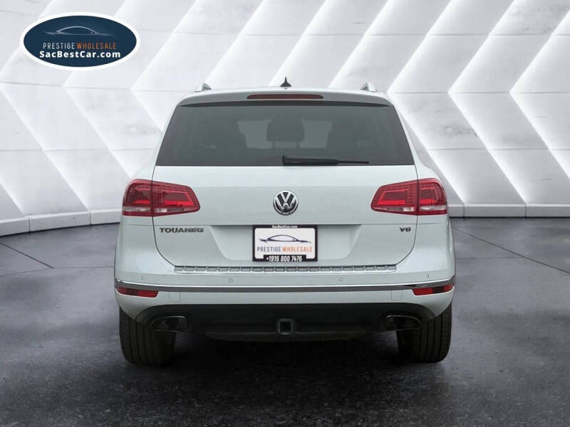 2017 Volkswagen Touareg V6 Sport