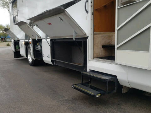 1999 Freightliner XC Chassis