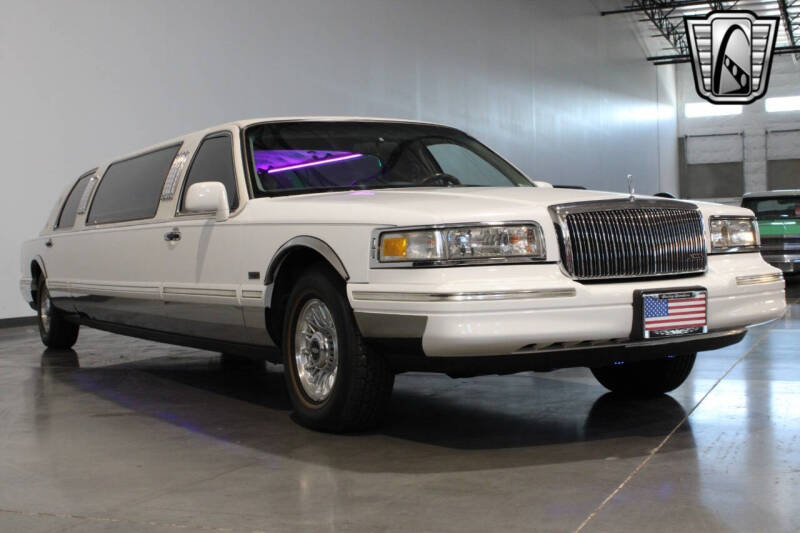 1996 Lincoln Town Car Executive