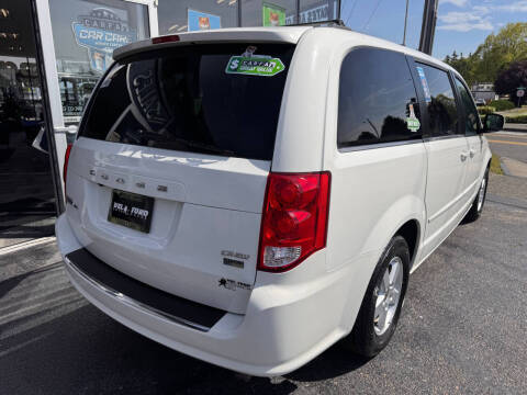 2011 Dodge Grand Caravan Crew