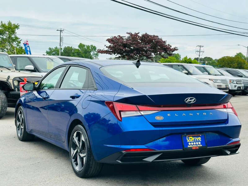 2023 Hyundai Elantra SEL