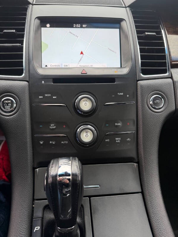 2016 Ford Taurus Limited