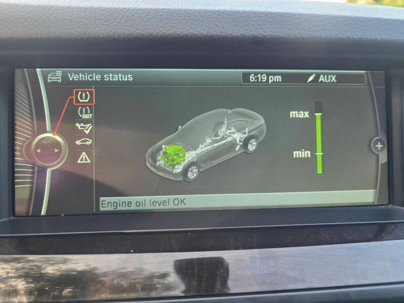 2011 BMW 5 Series 528i