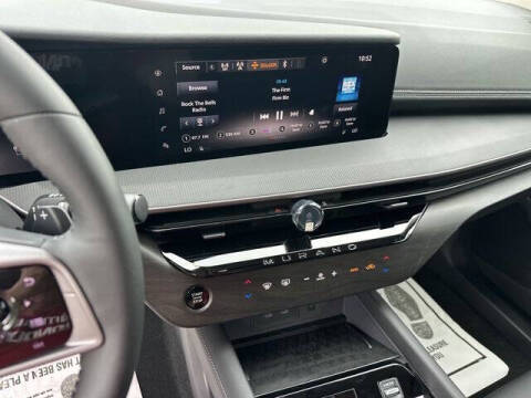 2025 Nissan Murano SV