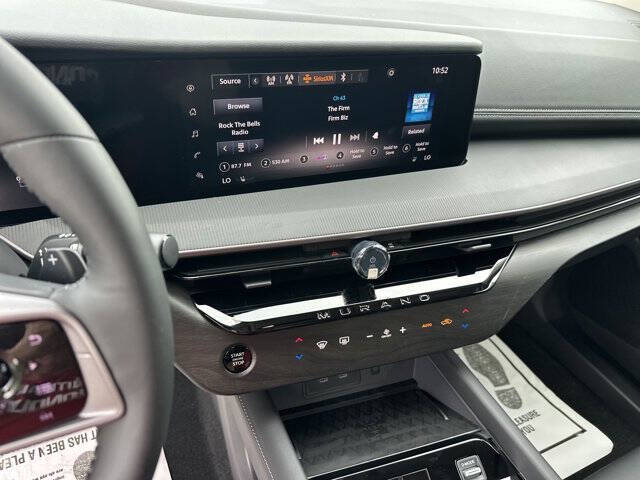 2025 Nissan Murano SV