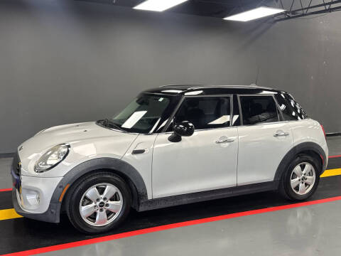 2018 MINI Hardtop 4 Door Cooper