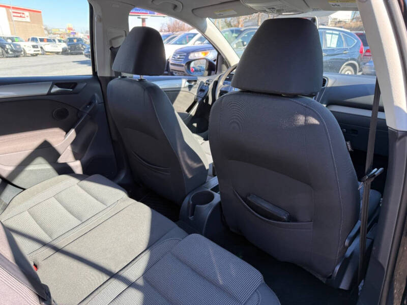 2011 Volkswagen Golf 2.5L PZEV