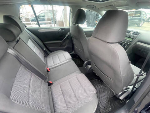 2011 Volkswagen Golf 2.5L PZEV