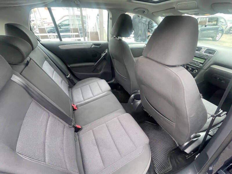 2011 Volkswagen Golf 2.5L PZEV