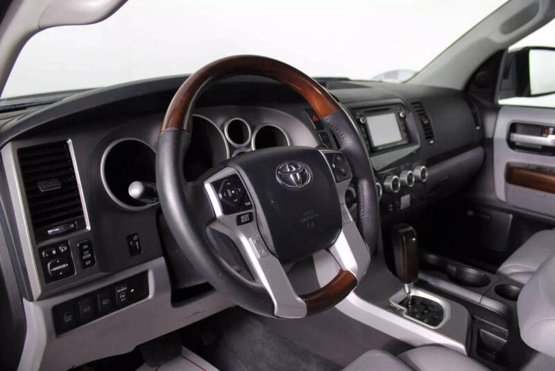 2016 Toyota Sequoia Platinum