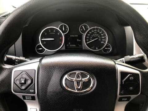 2016 Toyota Tundra SR5