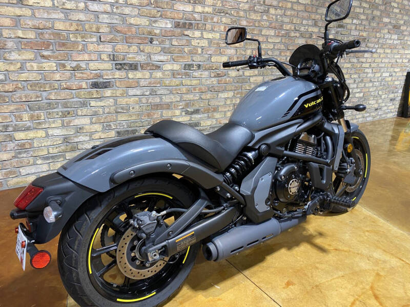 2023 Kawasaki Vulcan S Café