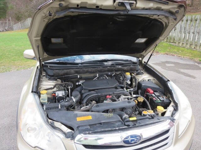 2010 Subaru Outback 2.5i Premium