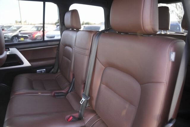 2018 Toyota Land Cruiser