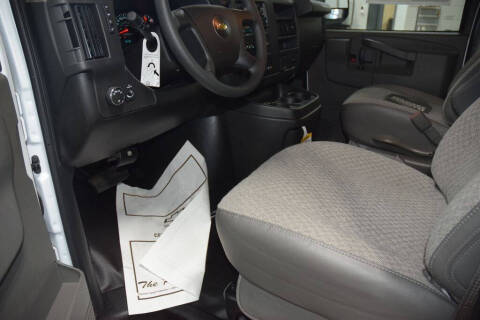 2025 Chevrolet Express 2500