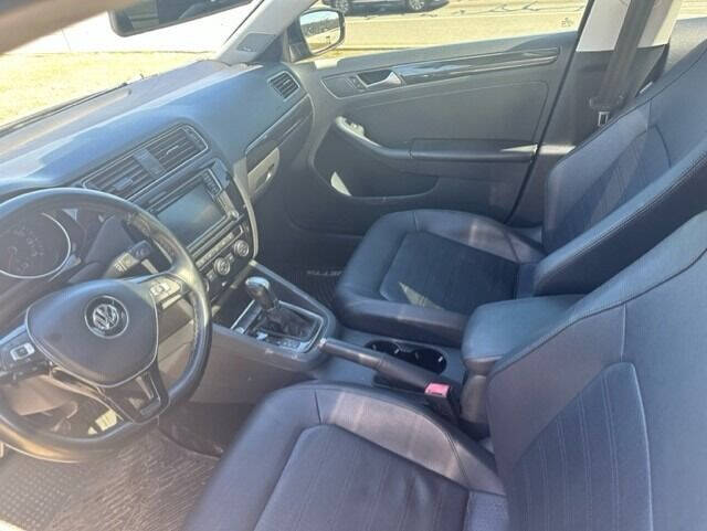 2017 Volkswagen Jetta 1.8T SEL Premium