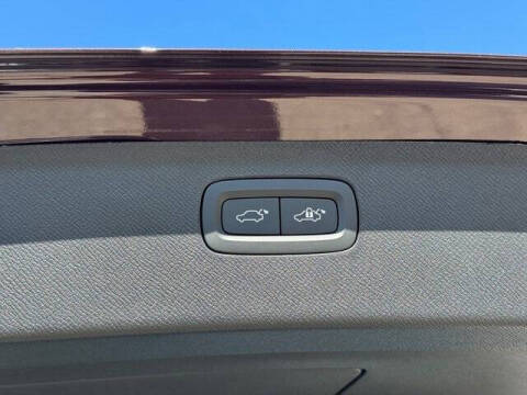 2025 Volvo XC90 B6 Ultra Bright Theme 7P