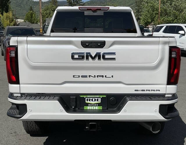 2025 GMC Sierra 3500HD