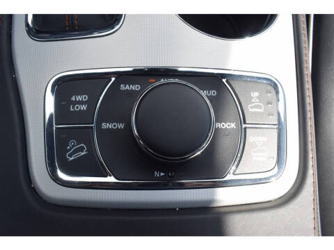 2020 Jeep Grand Cherokee Summit