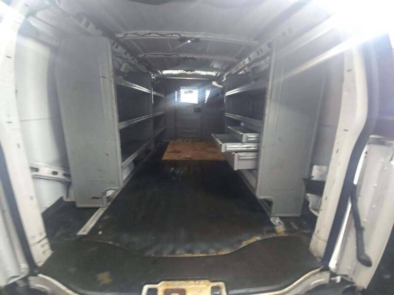 2021 Chevrolet Express 2500