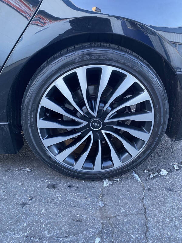 2017 Lincoln MKZ Black Label