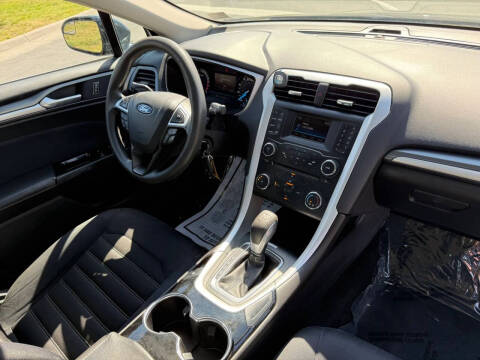 2014 Ford Fusion SE