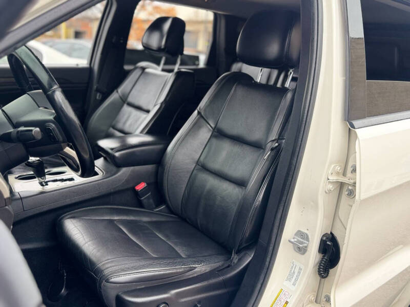 2012 Jeep Grand Cherokee Laredo