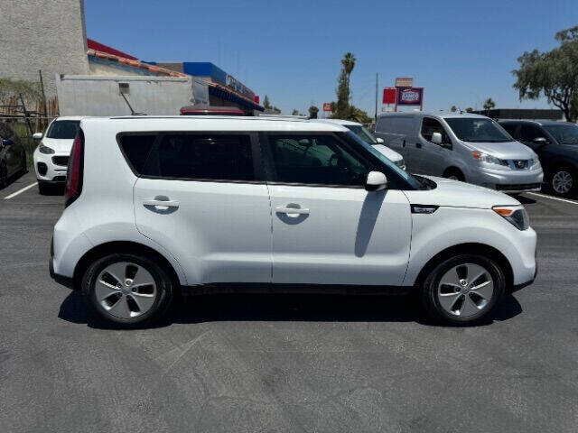 Used 2016 Kia Soul Base with VIN KNDJN2A29G7839986 for sale in Mesa, AZ